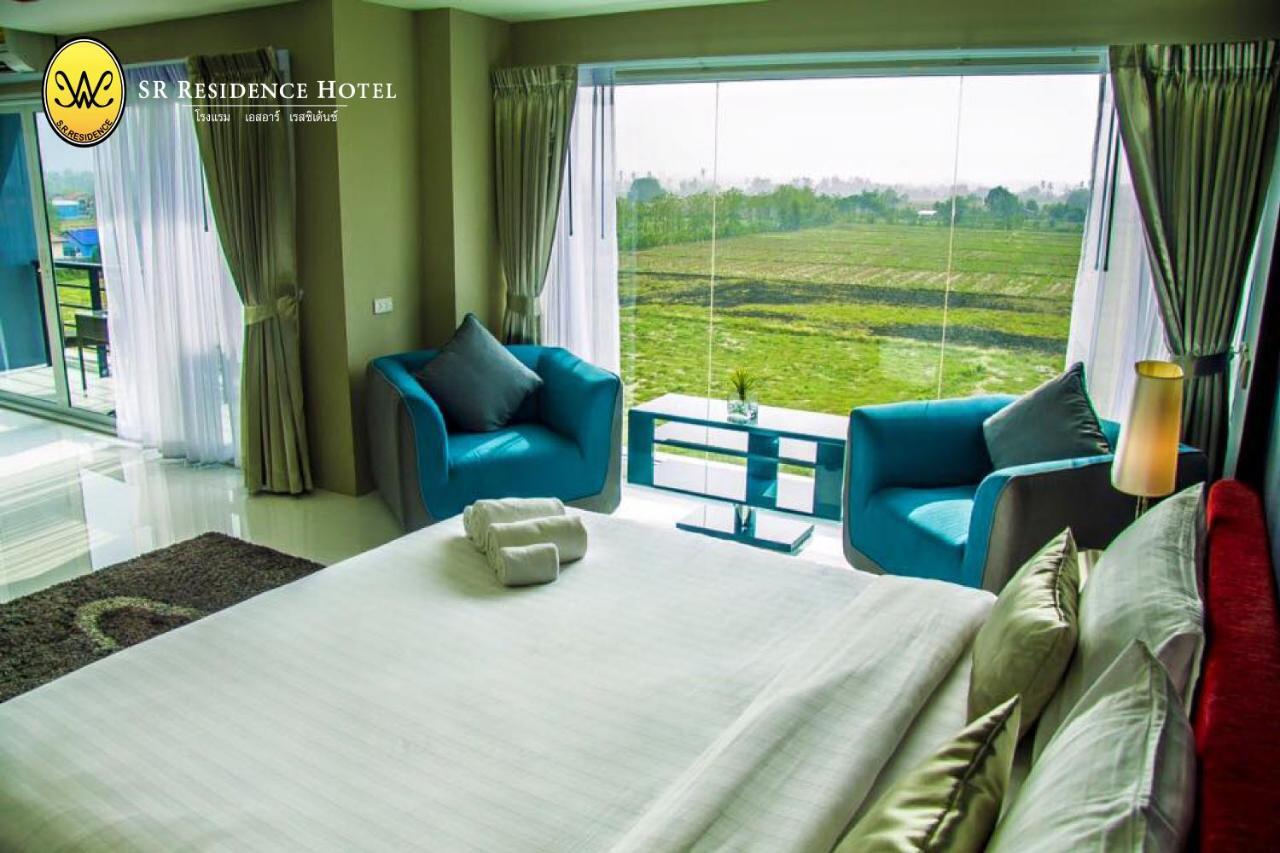 Sr Residence Hotel Пхетчабун Экстерьер фото