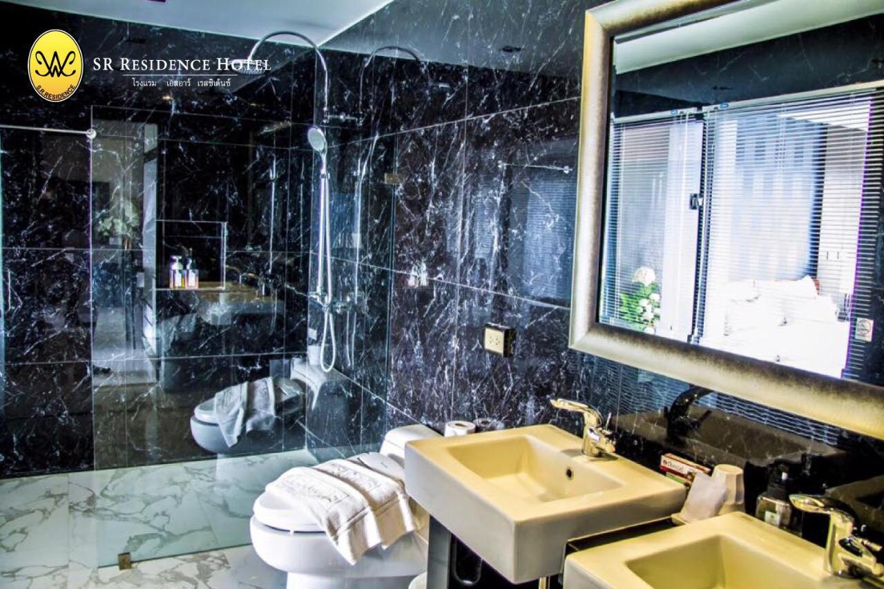Sr Residence Hotel Пхетчабун Экстерьер фото
